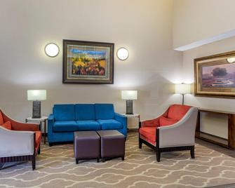 Comfort Suites Lakewood - Denver - Lakewood - Living room