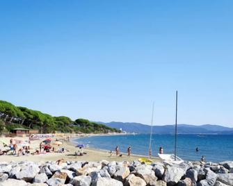 Apartment Casa Maccianti by Interhome - Follonica - Spiaggia
