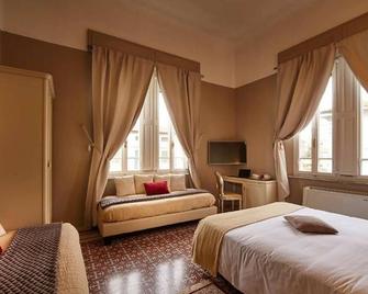 Villa Tower Inn - Pisa - Ložnice