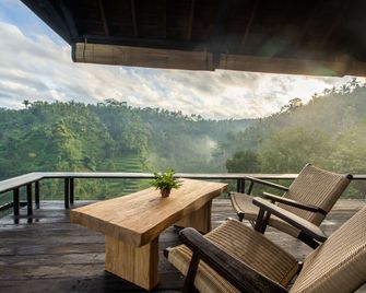 Buahan A Banyan Tree Escape - Payangan - מרפסת