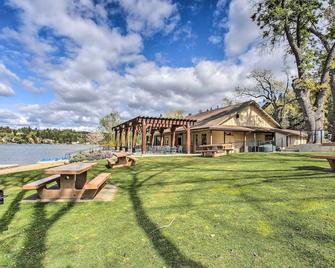 Mountain Paradise about 1 Mile to Pine Mountain Lake! - Groveland - Budova