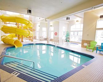 Service Plus Inns & Suites Drayton Valley - Drayton Valley - Pool