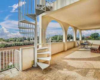 Awesome Home In Santa Croce Camerina - Santa Croce Camerina - Balcón