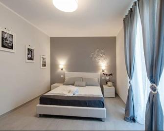 Affittacamere Villa Marcella - La Spezia - Schlafzimmer