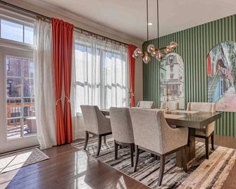 Riverfront Retreats, Downtown - Savannah - Dining room