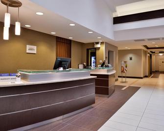 Residence Inn by Marriott Coralville - Coralville - Front desk