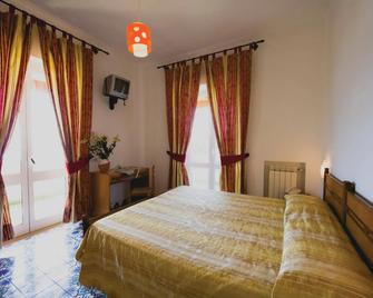 Hotel Al Bosco - פוריו - חדר שינה