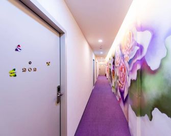 Start Hotel - Kaohsiung - Pasillo
