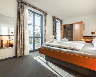 Hotel Rügenschmiede vis a vis Hiddensee - Schaprode - Schlafzimmer