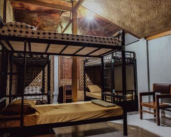 Glory Homestay - Yogyakarta - Bedroom