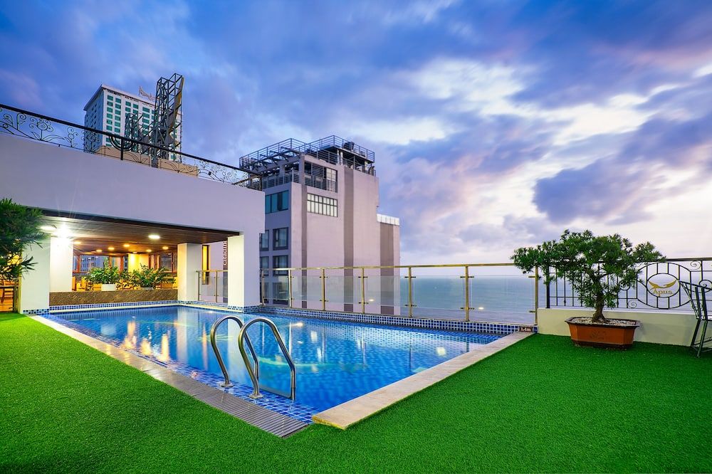 Apus Hotel - נה טראנג - בריכה