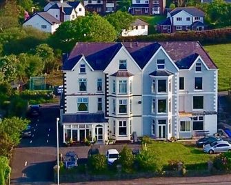 Plas Isa Hotel - Criccieth - Budova
