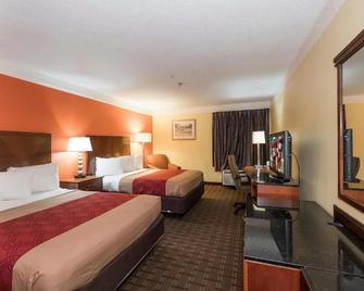 My Home & Suites Madison Ga - Madison - Bedroom