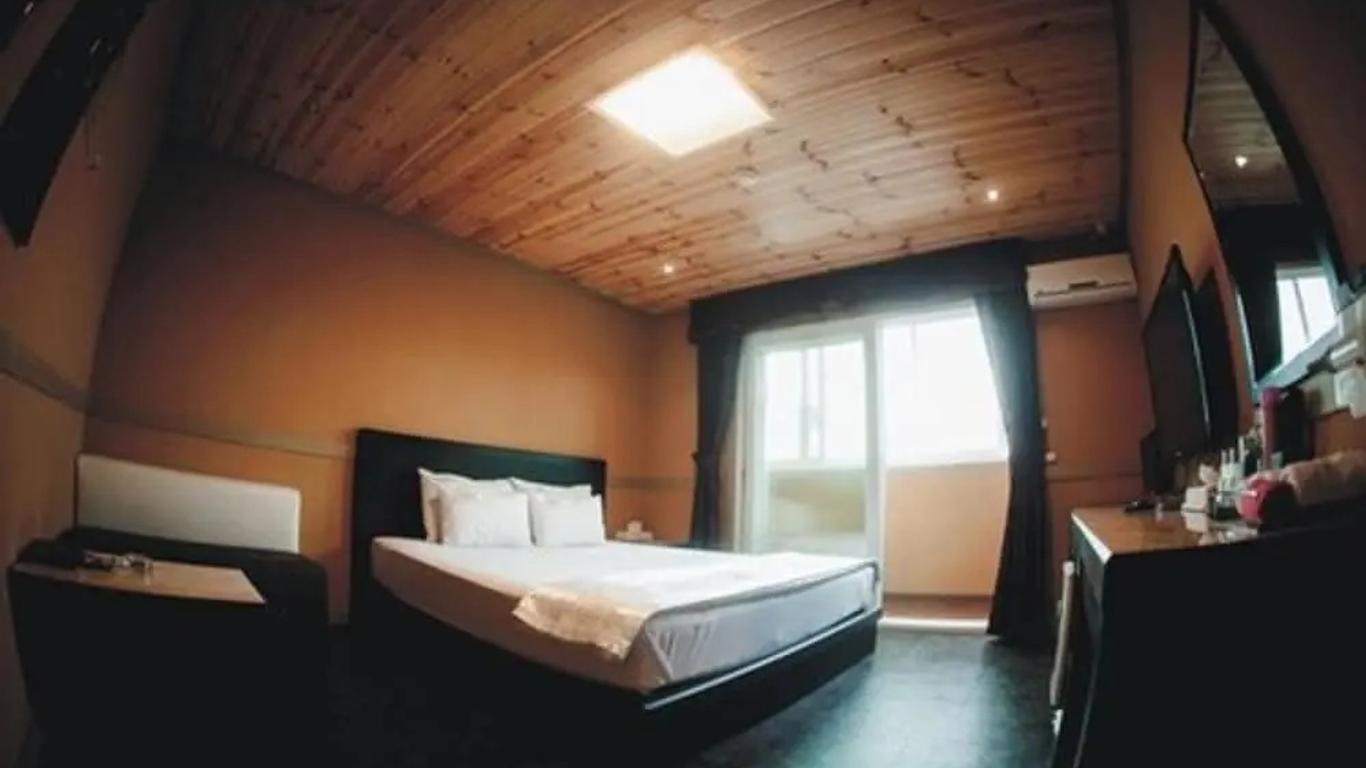 Silla Family Hotel