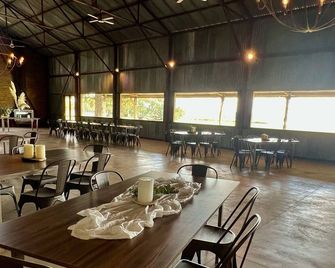 Refugio Natural Glamping - Lobos - Restaurante