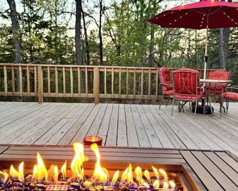 Cozy Forest Cabin - Relax. Recharge. Repeat. Closer than Broken Bow is to Dallas - Antlers