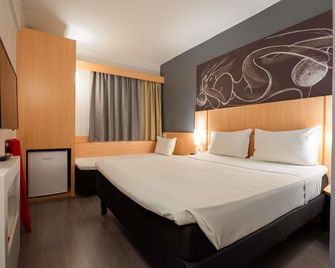 ibis Guaratingueta Aparecida - Guaratinguetá - Bedroom