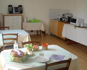 Agriturismo Campi Di Grano - Roncade - Eetruimte