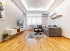 Arena Big Luxury Apartments - Novi Sad - Living room