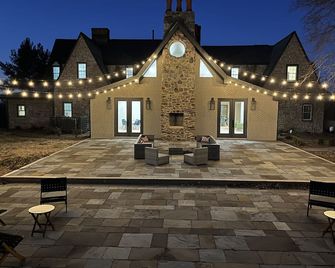 Majestic Equestrian Estate - Dickerson - Edificio