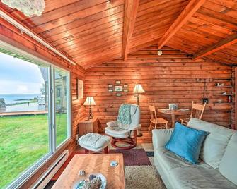Waterfront Sekiu Escape - 9 Mi to Neah Bay! - Sekiu