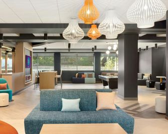 Tru by Hilton Albany Crossgates Mall - Albany - Lobby
