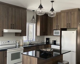 Chalet L'Ancrage; anchoring yourself in nature! - Grandes-Piles - Cuisine