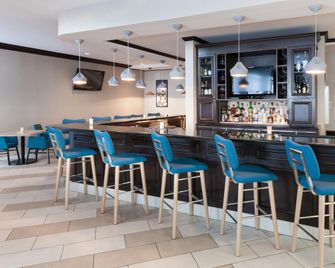 Hilton Garden Inn Cincinnati/Mason - Mason - Bar