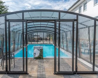 Landhotel Struck - Attendorn - Басейн