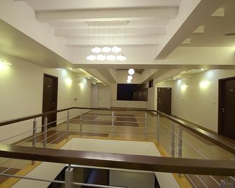 Hotel Coconut - Kudāl - Hallway