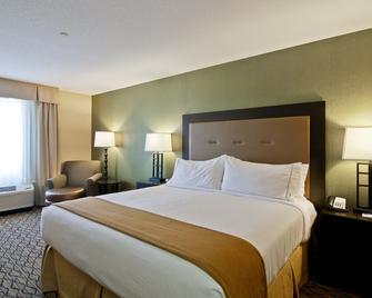 Holiday Inn Express & Suites Fort Saskatchewan - Fort Saskatchewan - Спальня