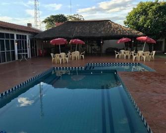 Bravo City Hotel - Rondonópolis - Alberca