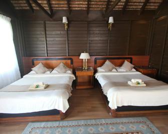 The Manor Beach Resort - Kuala Besut - Bedroom