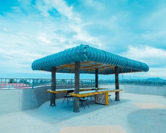 Western Mountain Hotel - Gisenyi - Balkón