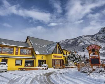 Hostel Rancho Grande - El Chaltén - Building