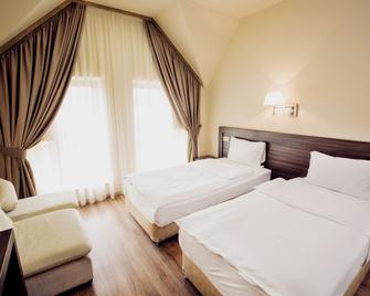 Yerevan Deluxe Hotel - Jerevan - Soverom