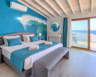 Rota Hotel - Karaburun