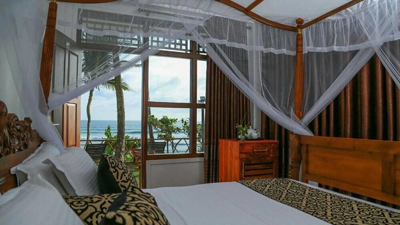 Top Secret Beach Hotel