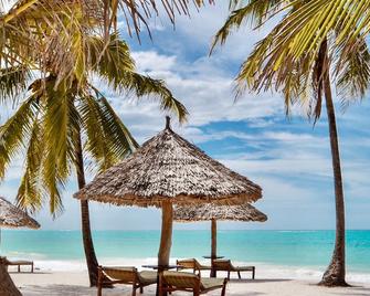 The Sands Beach Resort - Pingwe - Strand
