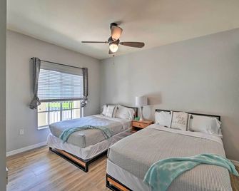 Quiet Lely Resort Condo w/ Pool - 2 Mi to Golf! - Naples - Habitación