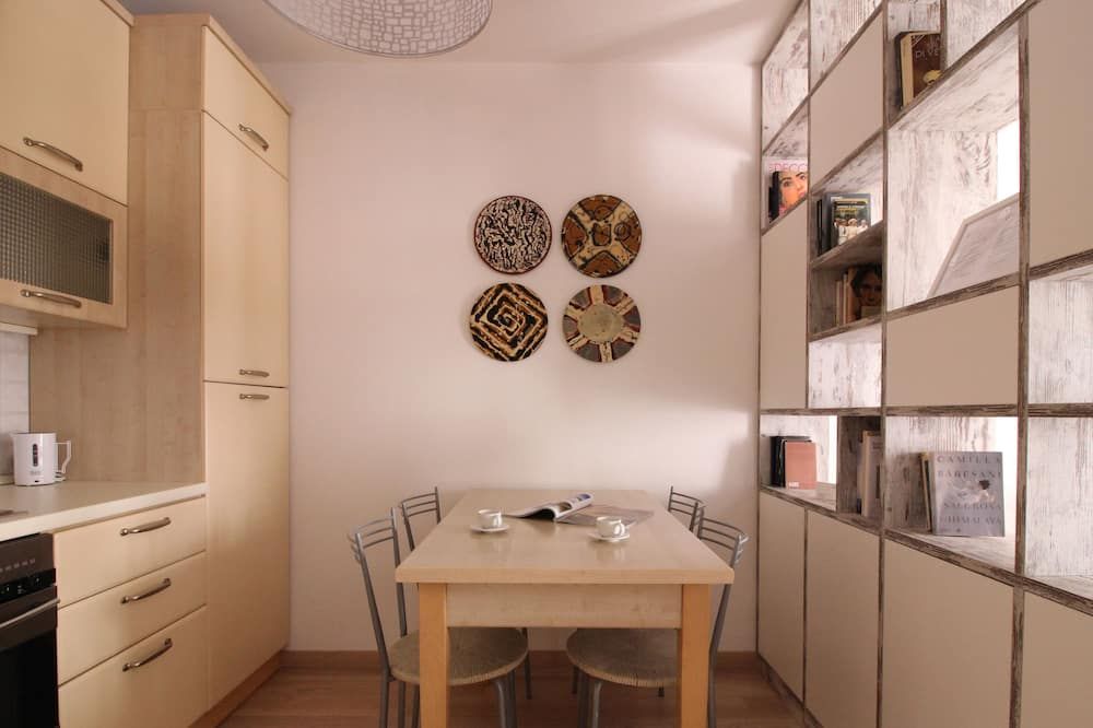 إيتاليان واي - بليجني 39 ستوديو - ميلان - غرفة طعام