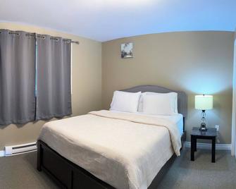 Welcome to this beautiful cozy and peaceful unit at the heart of East Saint John - Saint-Jean - Chambre