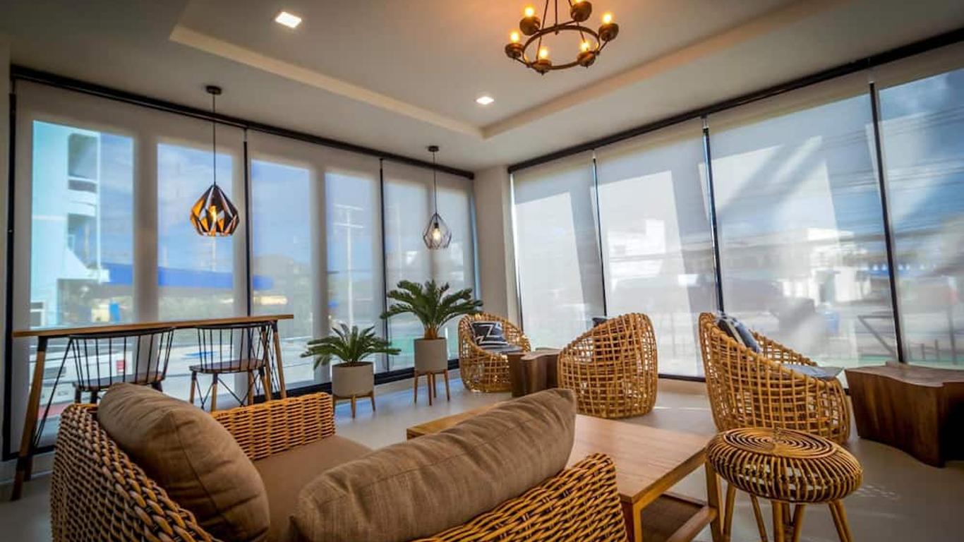 โรงแรม ทริปเปิ้ลซี