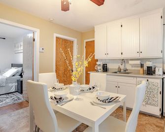 Modern 3-bedroom apartment with spa & jacuzzi, free parking & beautiful view - Saint Jean - Cuisine
