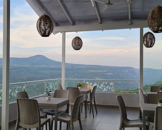 Hotel y Spa Posada Mirador - Guadalajara - Balcón
