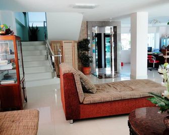 Euro Boutique Hotel - Chumphon - Resepsjon
