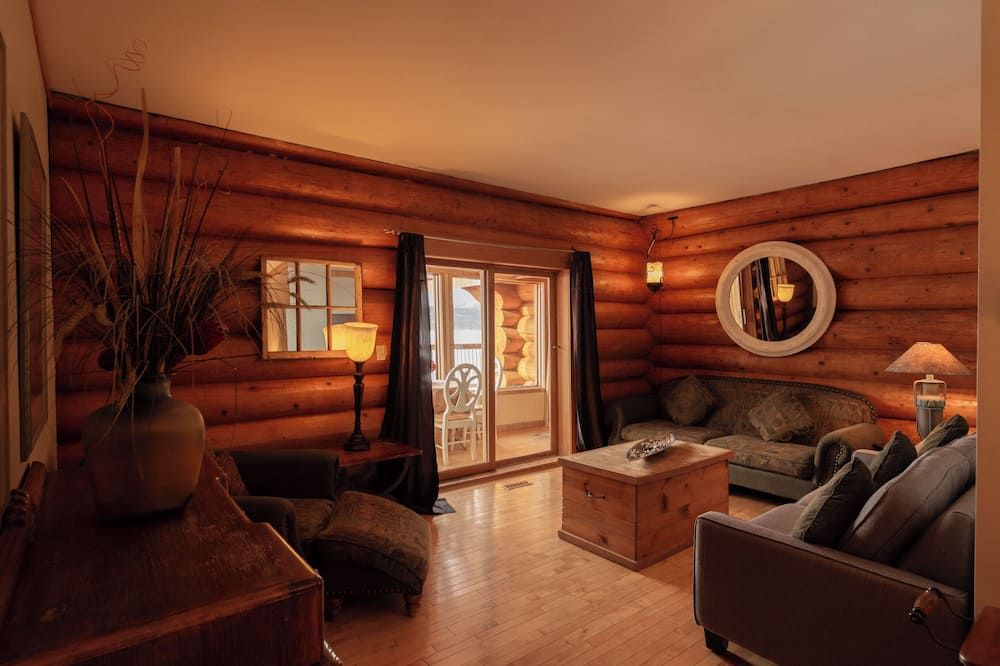 Inn On The Lake - Marsh lake - Salon