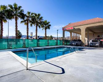 OYO Hotel Palmdale - Antelope Valley - Palmdale - Uima-allas