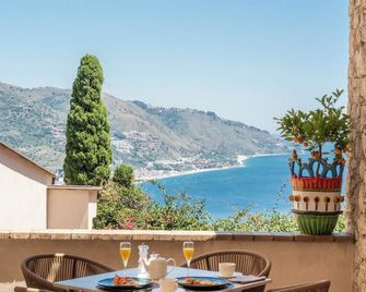 Villa Fiorita Boutique Hotel - Taormina - Balcone