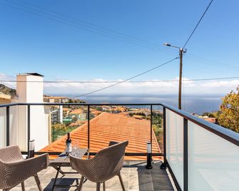 Panoramic Views I I - Caniço - Balkon